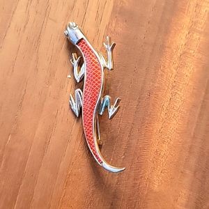 Lizard brooch